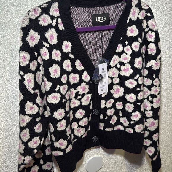 NWT-UGG-Shaina Cardigan- BLACK HIBISCINA-black/white/pink- Size Small - Picture 6 of 12